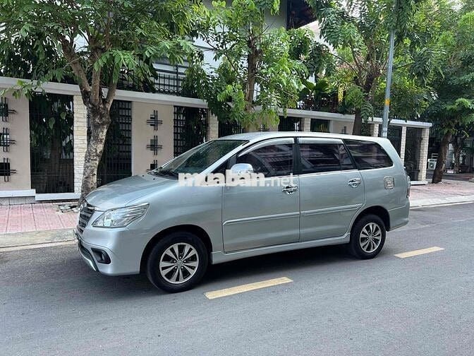Toyota Innova 2016 2.0G - 123000 km