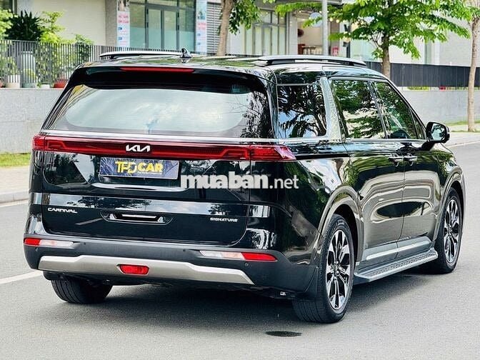 Kia Carnival 2021 - một chủ, đăng ký 2022