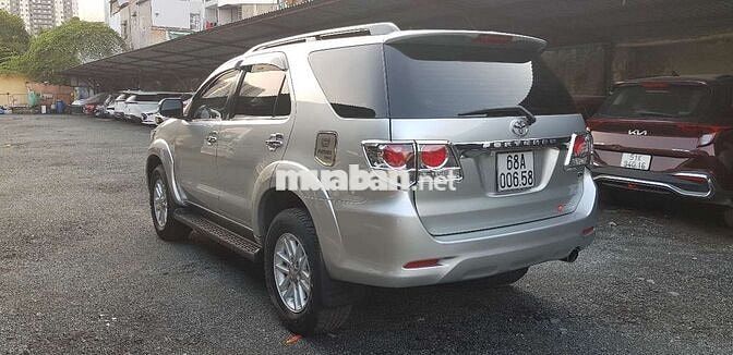 Toyota Fortuner 2012 máy dầu - 128000 km
