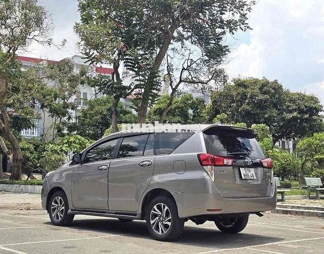 Toyota Innova 2.0G 2021 - 57000km