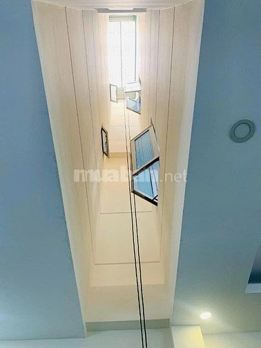 Còn duy nhất một căn 48m², Phạm Ngũ Lão Q1. Xây 2 tầng, hẻm xe hơi 6m