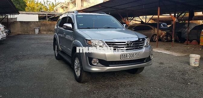 Toyota Fortuner 2012 máy dầu - 128000 km