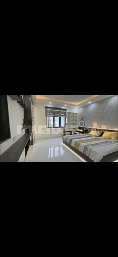 Bán gấp nhà ngộp 90m2. Đông Hưng Thuận 42. Quân 12