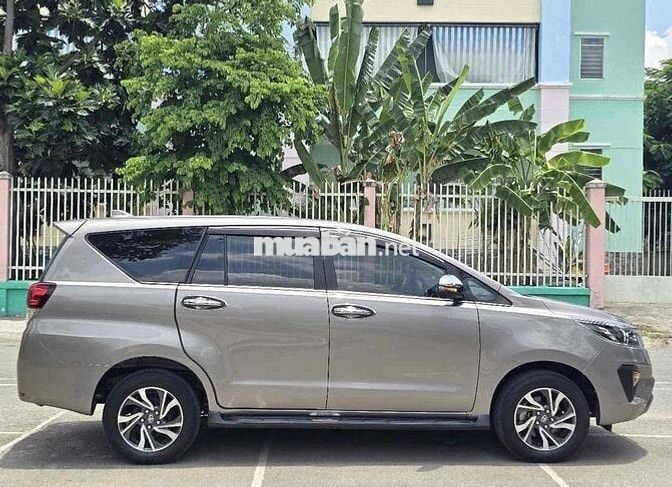 Toyota Innova 2.0G 2021 - 57000km