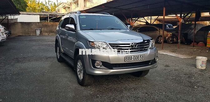 Toyota Fortuner 2012 máy dầu - 128000 km