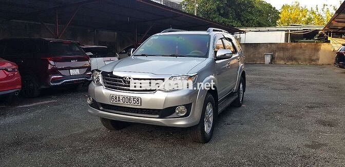 Toyota Fortuner 2012 máy dầu - 128000 km