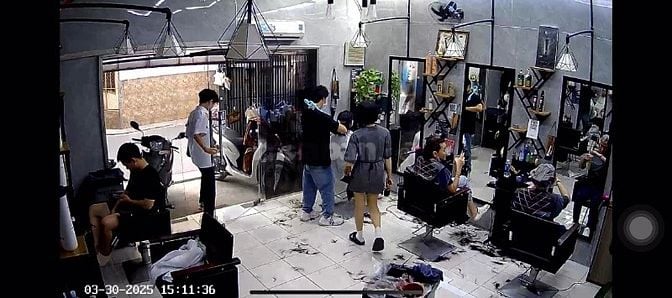 Salon cần tuyển thợ phụ  tóc nữ 