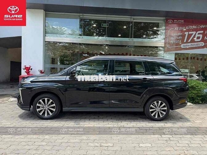 Veloz Cross 2023 - lướt 10.000 km. Vay 75% 6 năm