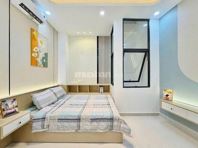 NHÀ NGAY CHỢ THIẾC, ĐỖ NGỌC THẠNH, QUẬN 11, GIÁ 1,950 TỶ/45M2 SHR