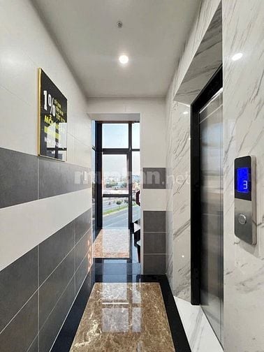 13CHDV! 89tr/th! Bán Mặt tiền KD 5 tầng Phạm Văn Đồng, P4. Sát sân bay