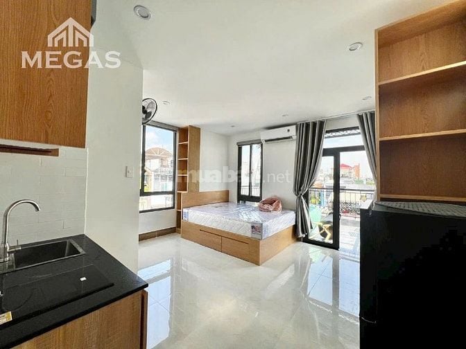 13CHDV! 89tr/th! Bán Mặt tiền KD 5 tầng Phạm Văn Đồng, P4. Sát sân bay