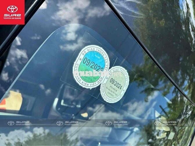 Veloz Cross 2023 - lướt 10.000 km. Vay 75% 6 năm