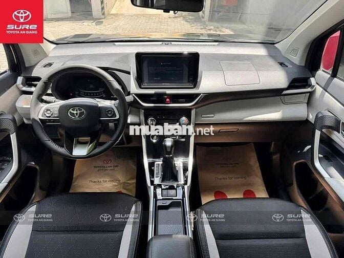 Veloz Cross 2023 - lướt 10.000 km. Vay 75% 6 năm