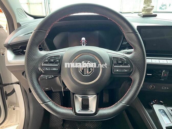 MG5 Luxury 2022 còn mới lắm