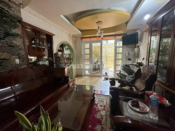 Nhà bán dt 300m2 đường huỳnh tấn phát quận 7 gồm 5 tầng giá 13.8ty TL
