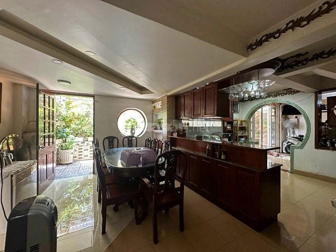 Nhà bán dt 300m2 đường huỳnh tấn phát quận 7 gồm 5 tầng giá 13.8ty TL