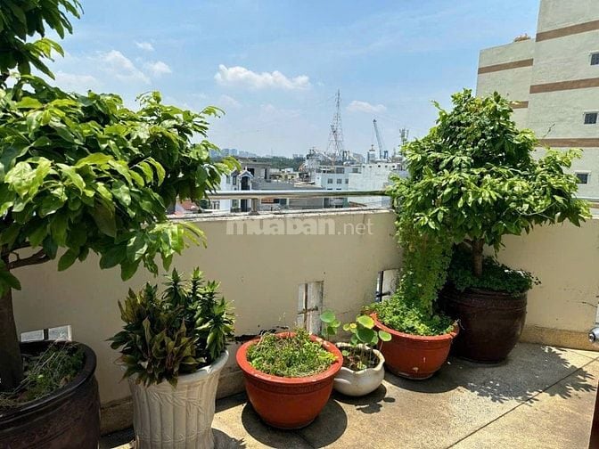 Nhà bán dt 300m2 đường huỳnh tấn phát quận 7 gồm 5 tầng giá 13.8ty TL