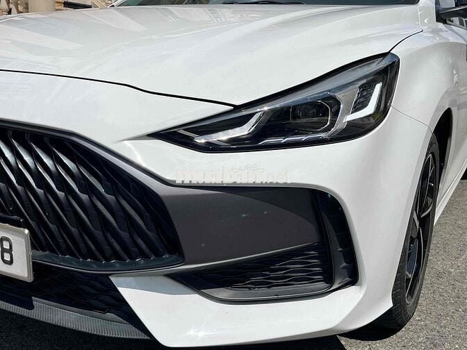 MG5 Luxury 2022 còn mới lắm
