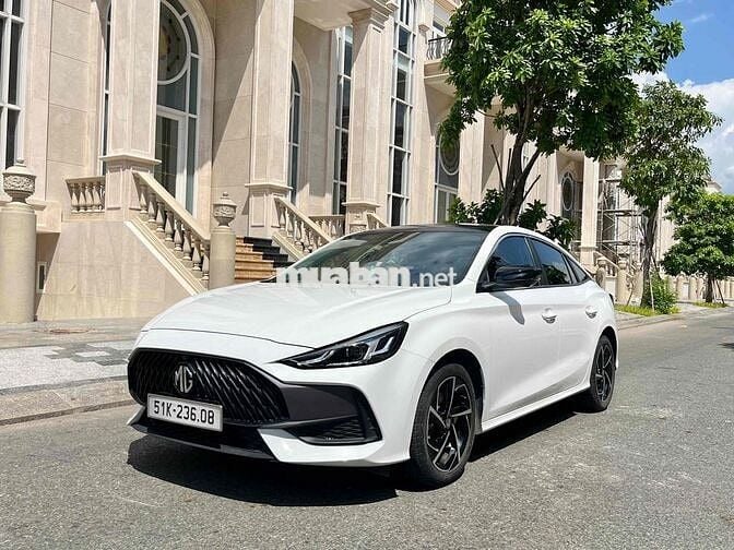MG5 Luxury 2022 còn mới lắm