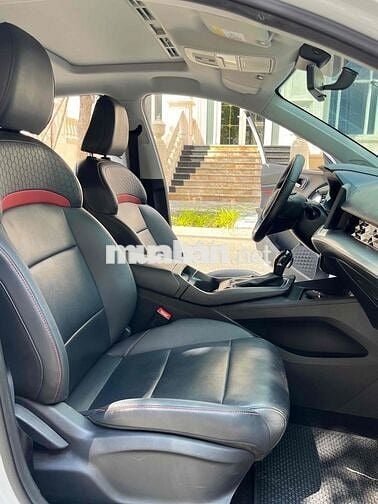 MG5 Luxury 2022 còn mới lắm