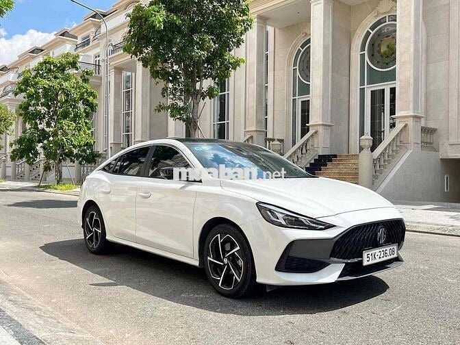 MG5 Luxury 2022 còn mới lắm