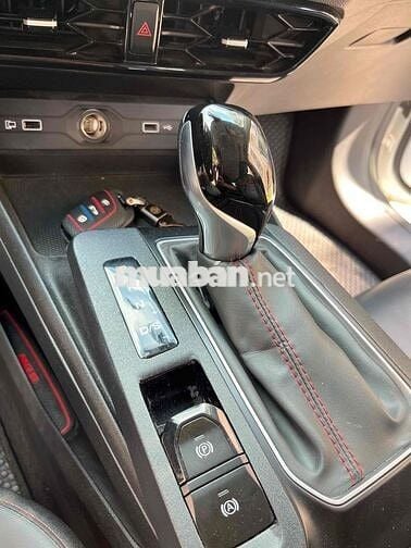 MG5 Luxury 2022 còn mới lắm