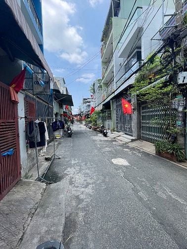 Nhà mặt tiền Nguyễn Lộ Trạch, Gò Dầu, Tân Phú.Diện tích 5,5x11m nở hậu