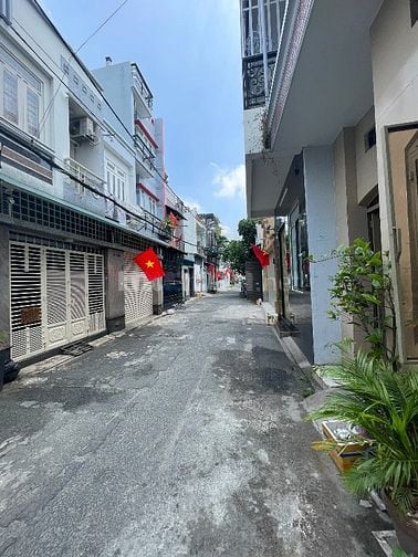 Nhà mặt tiền Nguyễn Lộ Trạch, Gò Dầu, Tân Phú.Diện tích 5,5x11m nở hậu