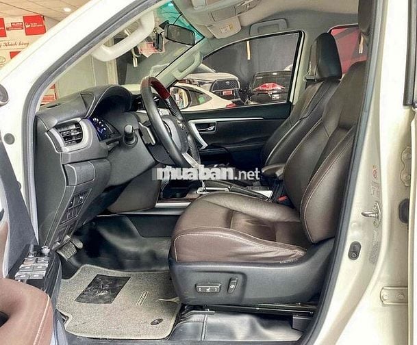 Toyota Fortuner 2019 2.7V máy xăng - 51438 km