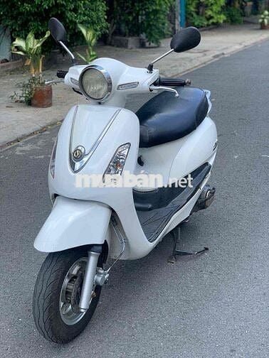 xe atiala 2005 màu trắng máy cực kì êm mới 98%