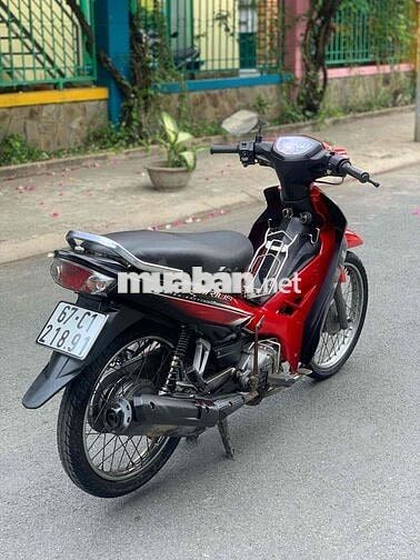 Xe yamaha sỉius 2015 Fi bạnh mâm len ken mới 95 %