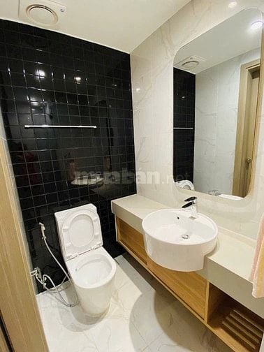 Bàu Cát 2, Lô M,B căn góc  Ni Sư Huỳnh Liên, Tân Bình. 70m2,3,2 tỷ.