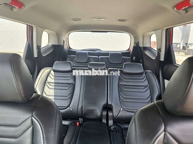 Kia Carens 2023 1.4T Premium - 36000 km