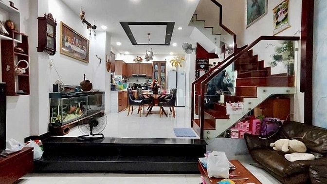 Chú Nam cần bán nhà gần Chùa Vạn Thiện 3,36 tỷ. Trần Phú, P.4, Quận 5