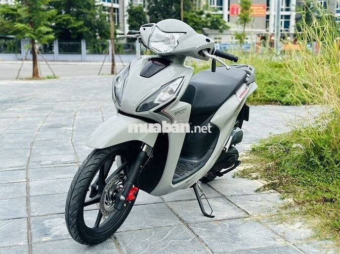 HONDA VISION 110 BẢN THỂ THAO 223 CHỦ NỮ SỬ DỤNG