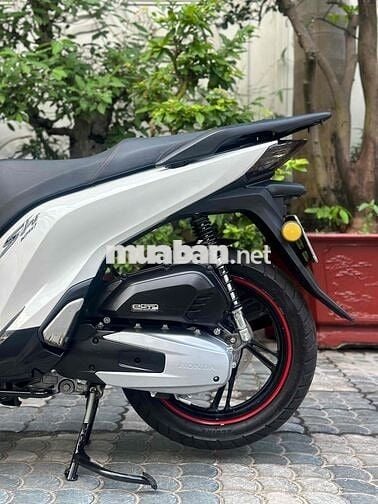 Bán xe SH125 đời 2017  hàng bỏ mẫu