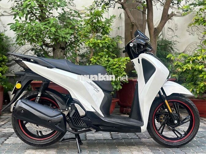 Bán xe SH125 đời 2017  hàng bỏ mẫu