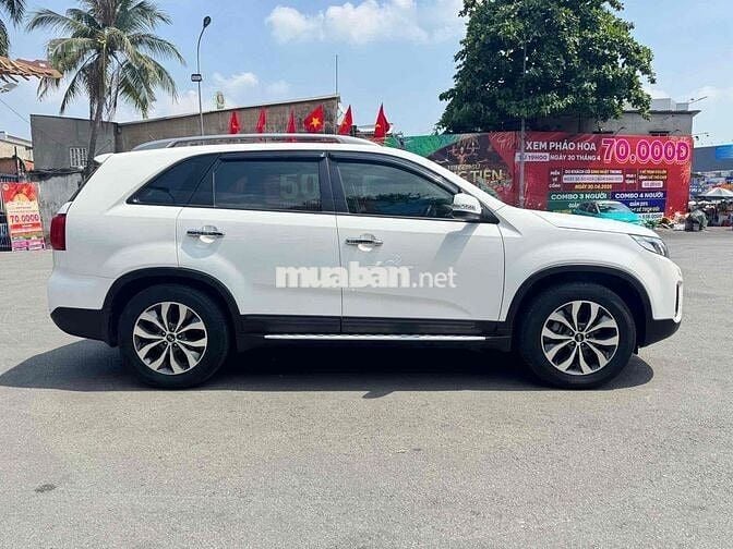 Kia Sorento 2.2 DATH màu trắng 2016