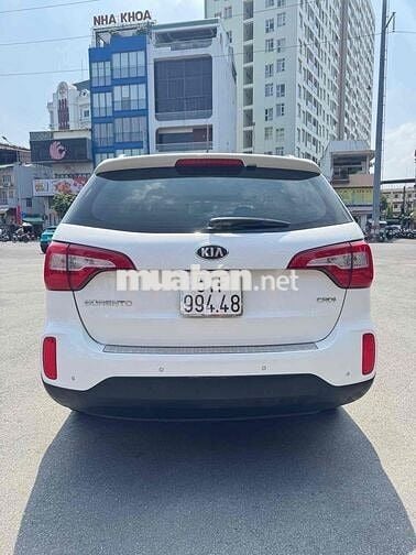 Kia Sorento 2.2 DATH màu trắng 2016