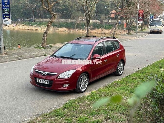 Hyundai i30 2009 1.6 AT - 130000 km