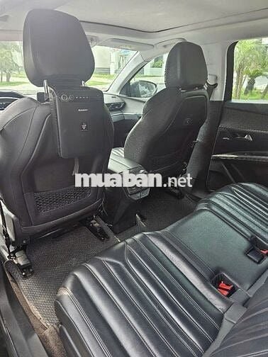 Peugeot 5008 2018 1.6L Turbo - 17500 km