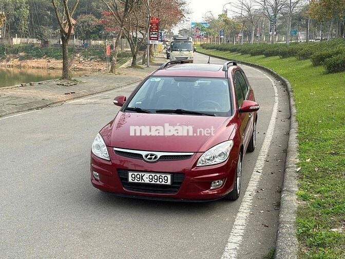 Hyundai i30 2009 1.6 AT - 130000 km