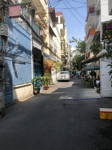 Cần bán căn nhà hẻm 8m sát mặt tiền Ba Tháng Hai, P11, Quận 10