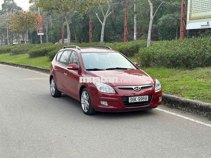 Hyundai i30 2009 1.6 AT - 130000 km