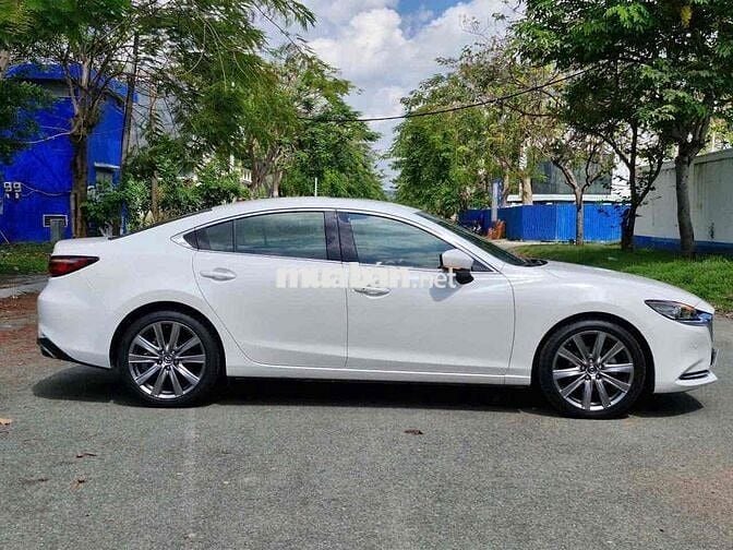 Mazda 6 Signature Premium 2.5 AT 2021 - 61000 km