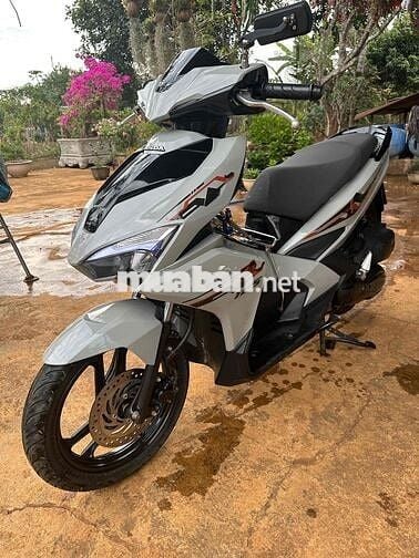 cần bán xe AB 125