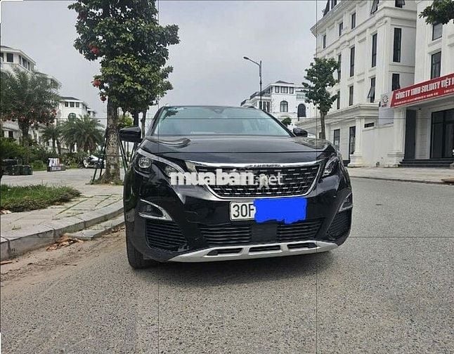 Peugeot 5008 2018 1.6L Turbo - 17500 km