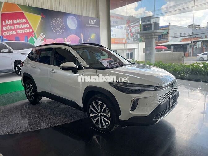 Cross 2025 KHUYẾN MÃI TRƯỚC BẠ, PHỤ KIỆN BẢO HIỂM
