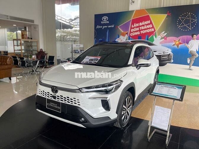 Cross 2025 KHUYẾN MÃI TRƯỚC BẠ, PHỤ KIỆN BẢO HIỂM