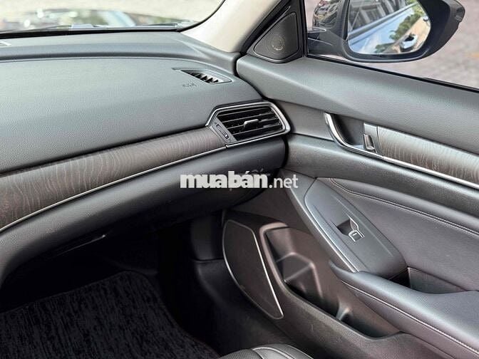 Honda Accord Sensing 1.5 Turbo màu đen 2022
